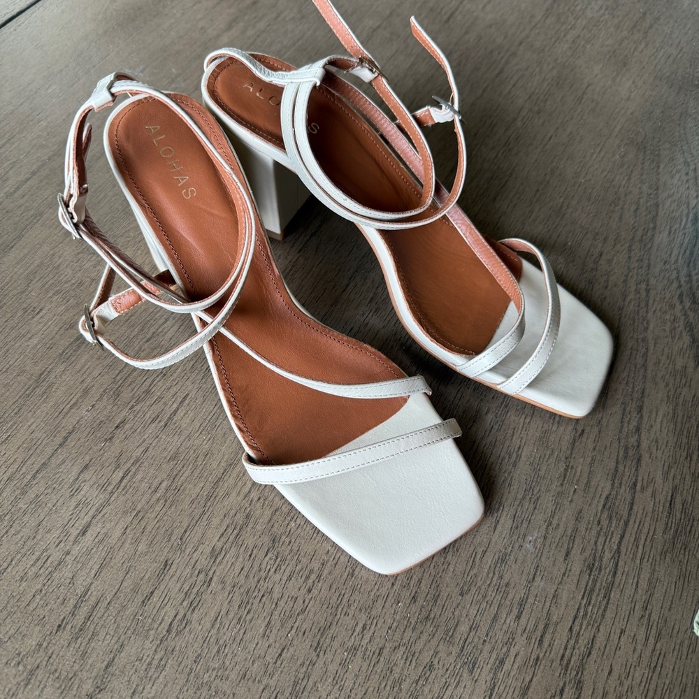 Alohas Manhattan Sandal in Cream EU 40, US 9 New without box - Picture 5 of 10